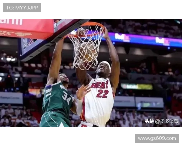 罗林斯轰下三十二分助雄鹿主场强势击败勇士拿下关键胜利之战时刻