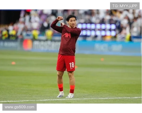 法甲扎卡里亚精妙助攻 南野拓实推射空门轻松得分