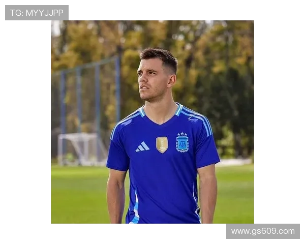 皮耶罗社媒意外曝光2026年阿根廷西班牙球衣引发热议迅速删除